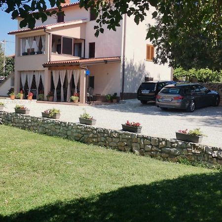 Apartmani Antonija Vozilici Exteriér fotografie