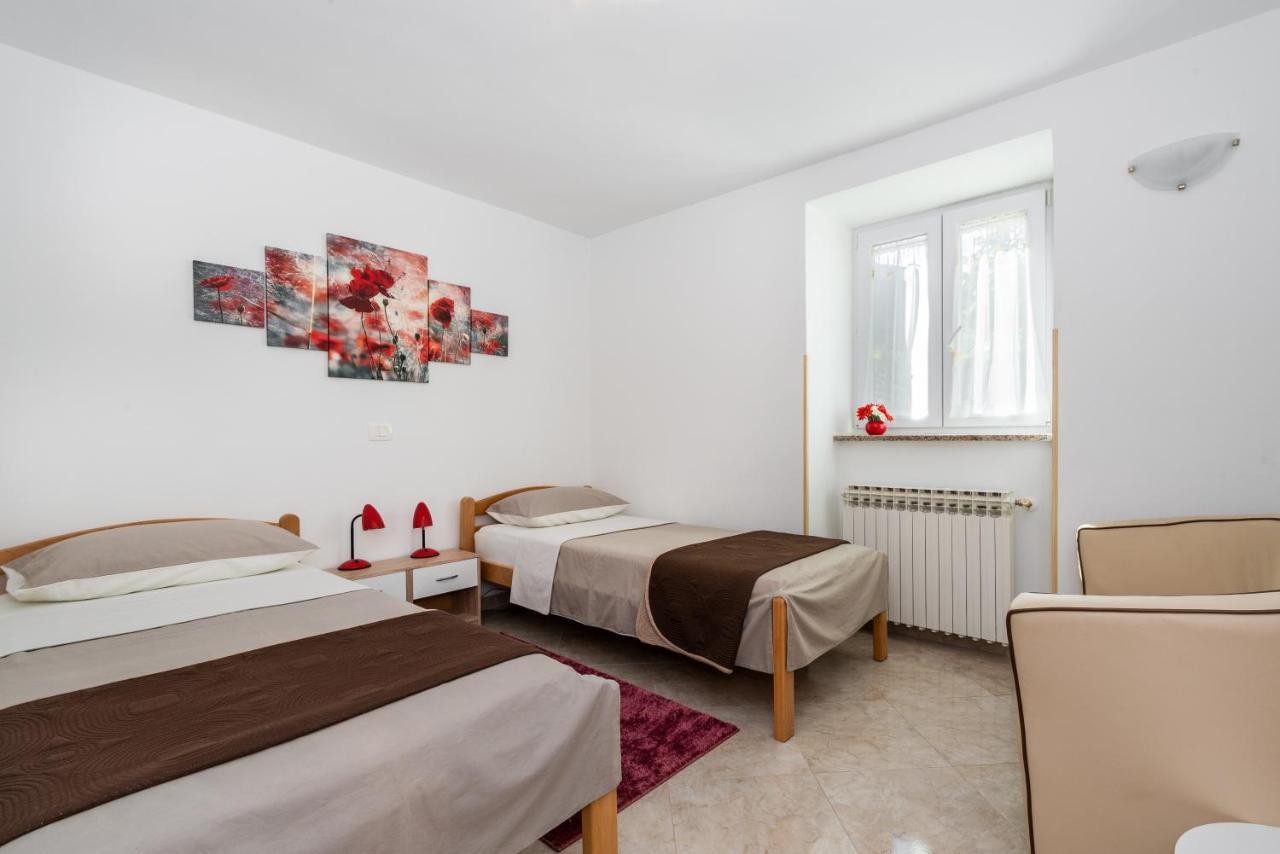 Apartmani Antonija Vozilici Exteriér fotografie