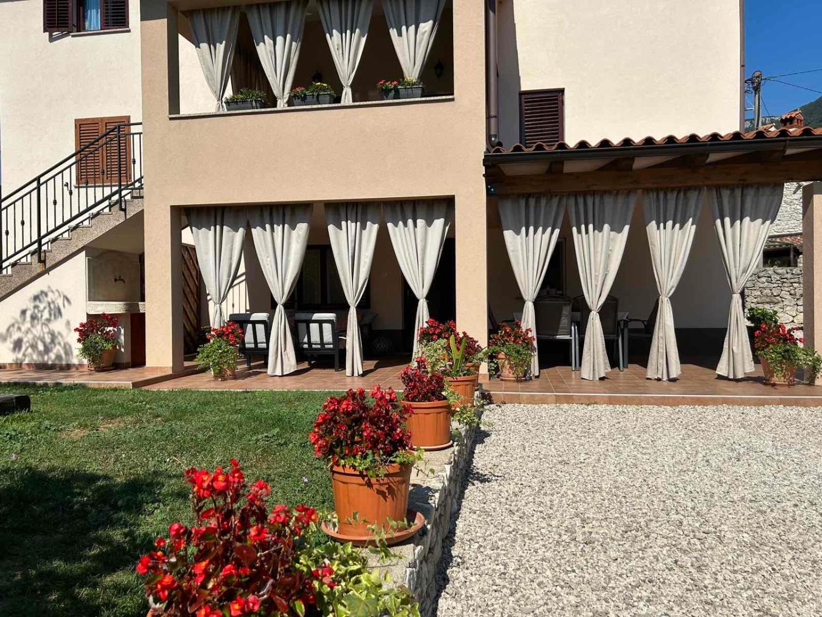 Apartmani Antonija Vozilici Exteriér fotografie